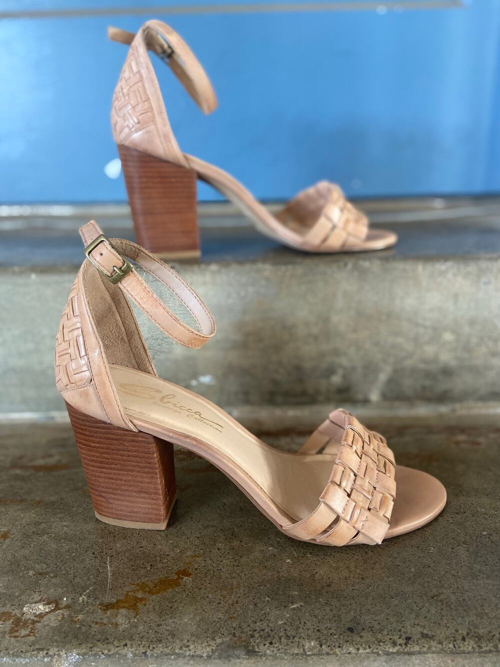 Sbicca nude leather basket weave stack heeled sandals with ankle strap